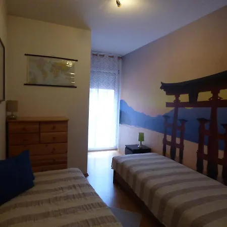 Bok - Modern 2br W Balcony, Free Indoor Parking! Budapest