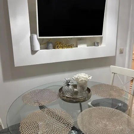 Apartment White Luxury Budapest