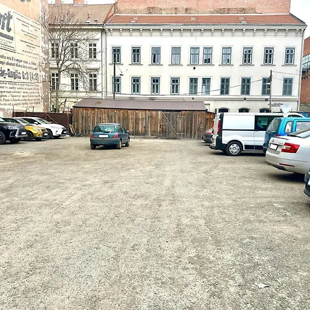 Heart Of The Cozy Corner With Free Parking & Ac Apartment Budapest