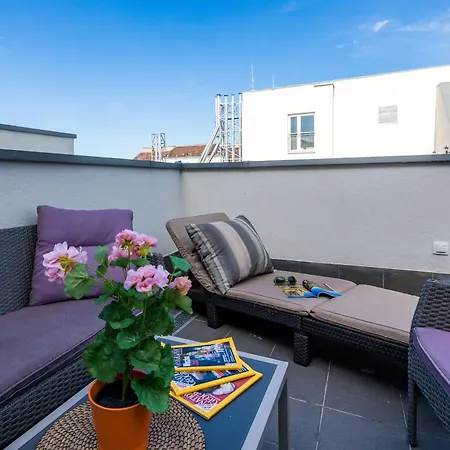 Corvin By Vagabond Apartment *