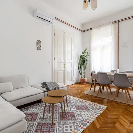 Cedar Budapest