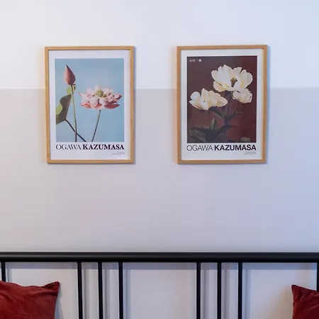 Cozy In Akacfa Street Apartment Budapest