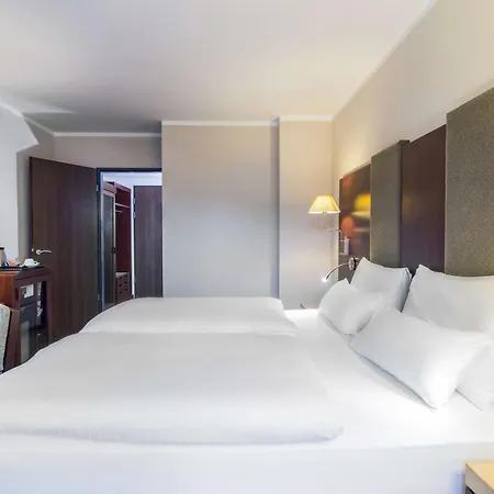 Nh 4* Budapest