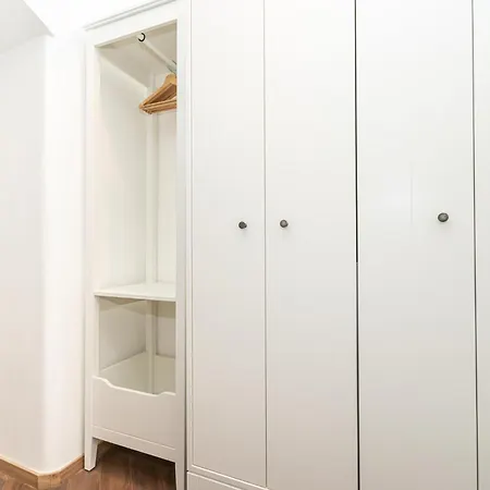 Gozsdu Court Szelenyi Apartment