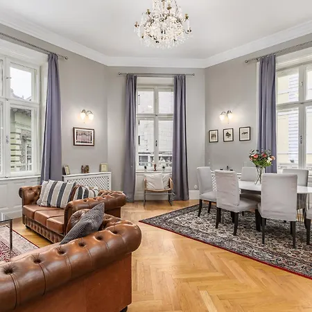 Apartment Spacious Victorian By Grand Boulevard Budapest