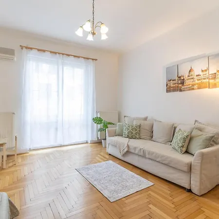 Apartmán Riverside Balcony With View To Danube