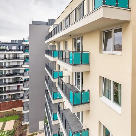 - Balcony - New - Comfy דירה