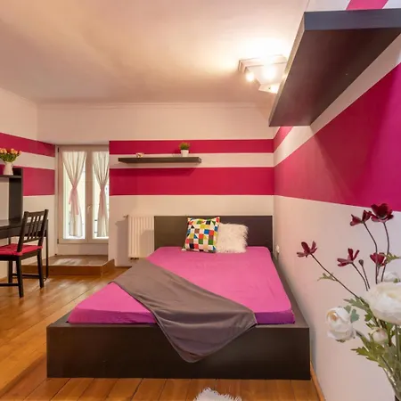 Buda Or Pest Apartment *