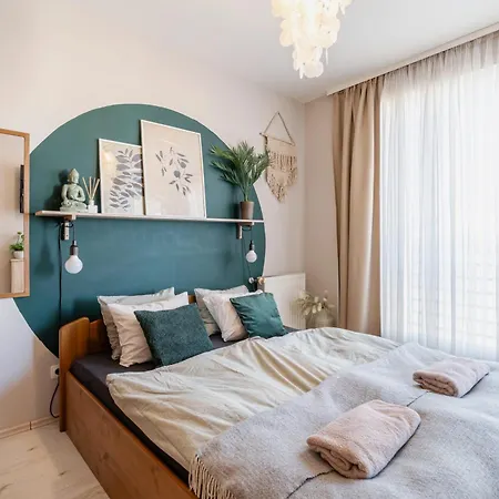 Lovely - Free Garage - Balcony Appartamento *