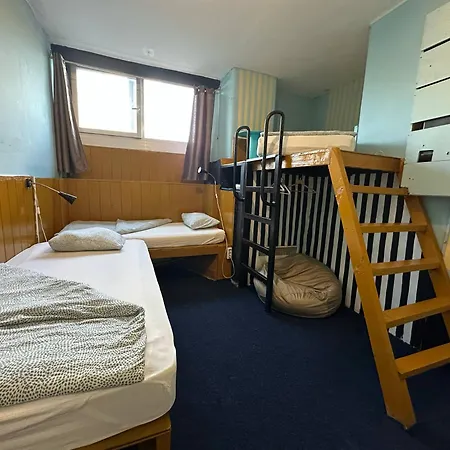 Hostel Baroque & Coworking *
