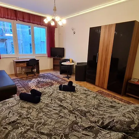 Gyoengyi Budapešť