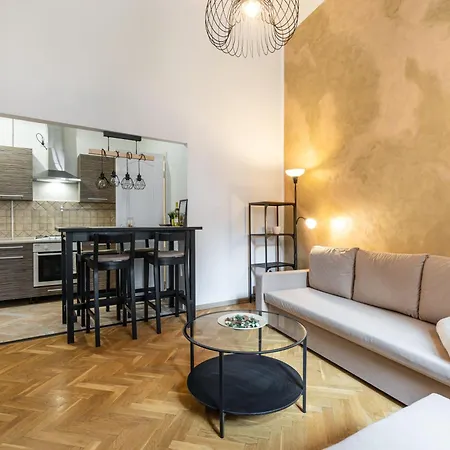 Elizabeth Gold Apartmán
