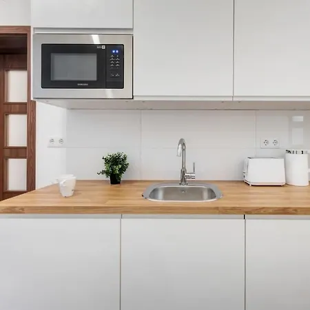 Cozy New With Air-conditioning * Budapest