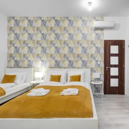 Cozy New With Air-conditioning * Budapest