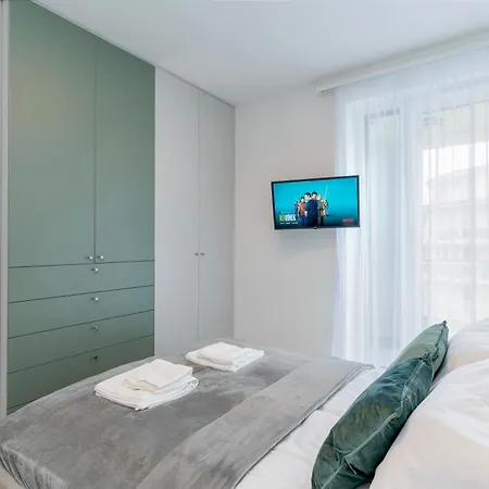 Apartamento Chloe's Luxury & Ev Charger & Free Private Parking Budapest