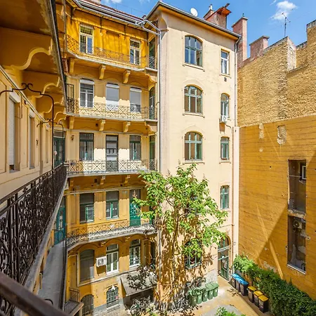 Apartament Baross 15 - New Stylish In The Center