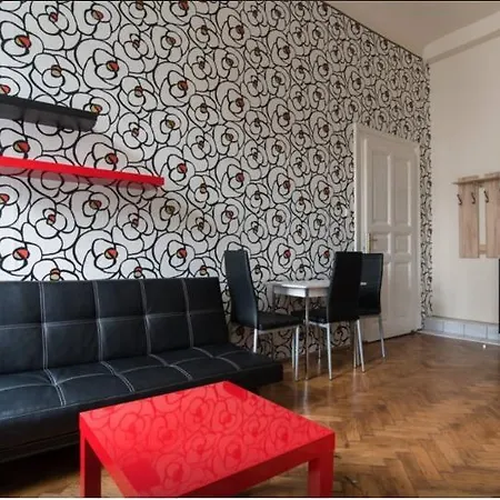 Sparrowl Budapest