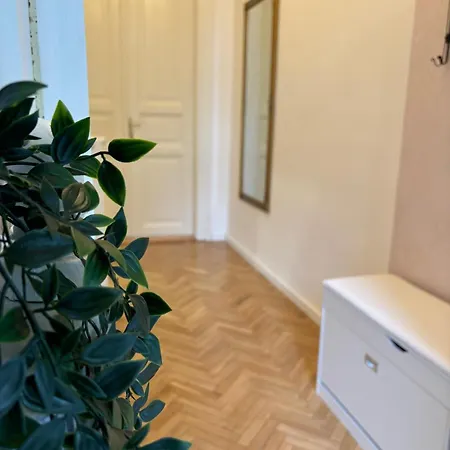 Апартаменты Premium Quiet 2br Brand New Flat In The Heart Of The