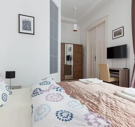 Vaci Street Downtown Apartment Budapest