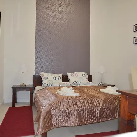 Vaci Street Downtown Apartment