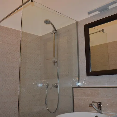 Apartment Vaci Street Downtown Budapest