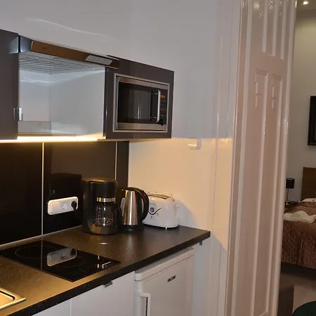 Vaci Street Downtown Apartment