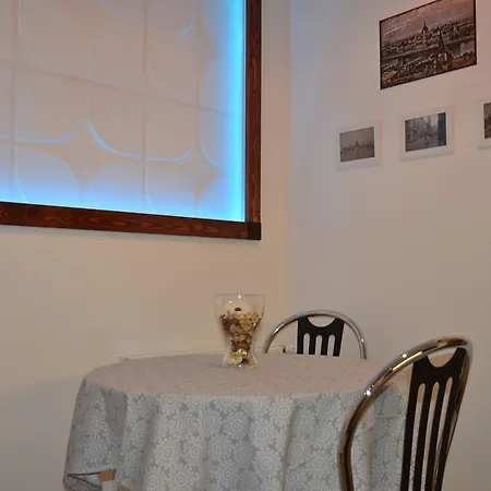 Vaci Street Downtown Apartment *