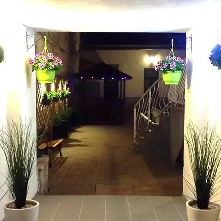 Garden House Πανσιόν