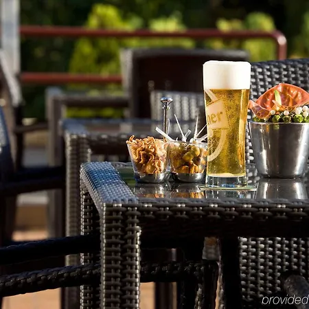 Otel Novotel City 4*
