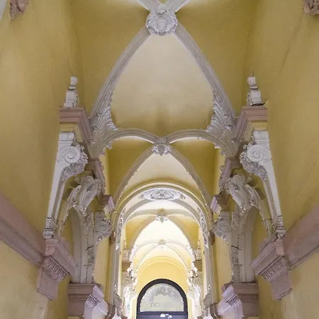 Authentic Grand Boulevard * Budapest