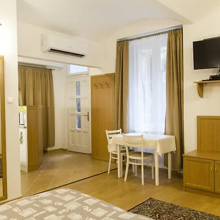 Authentic Grand Boulevard Apartman