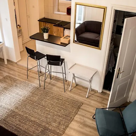 Διαμέρισμα Romeo'S Apartment *