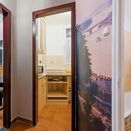 Free Parking, Ac, Wifi In The Center