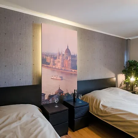 Apartman Free Parking, Ac, Wifi In The Center