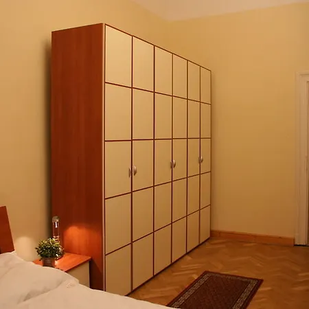 Walking Bed * Budapest