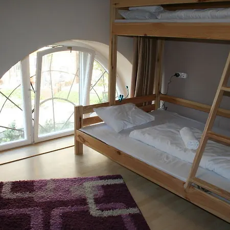 Hostel Walking Bed *