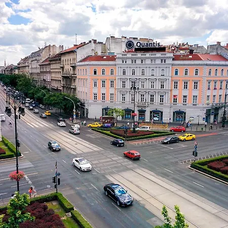 Avenue Hostal