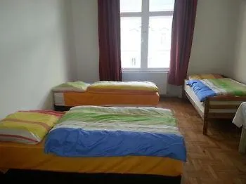 Vandrarhem Caterina Private And Budapest