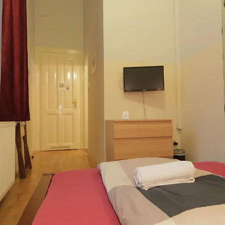 Hostel Maverick Hostel&ensuites *