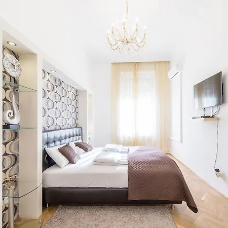 Apartment Stayinstyle