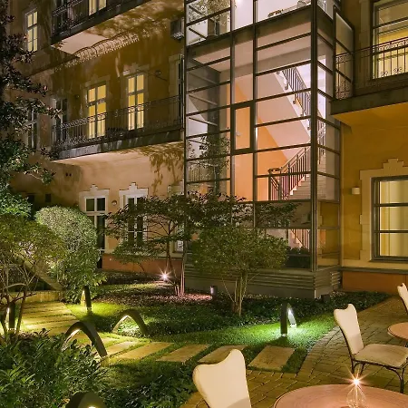 Otel Mamaison Izabella Budapeşte