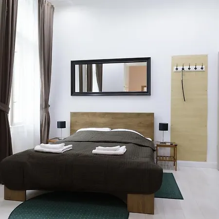 Vaci Street Downtown Apartment *