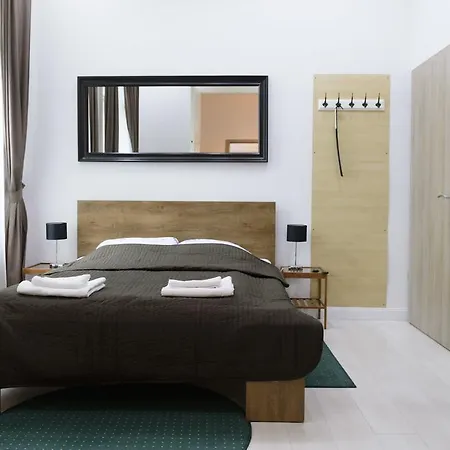 Vaci Street Downtown Apartment Budapest