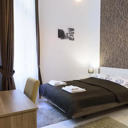 Apartment Vaci Street Downtown