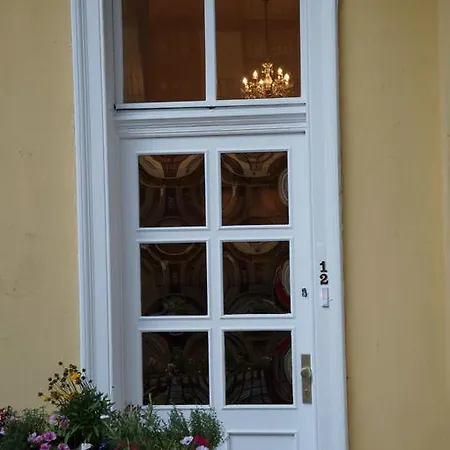Julia's * Budapest