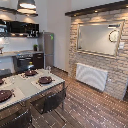 Luxury By Hi5-varoshaz Apartment *