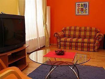Elite & Apartman *
