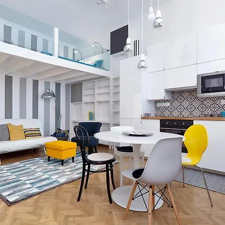 Standard By Hi5 - Chainbridge Apartamento Budapest