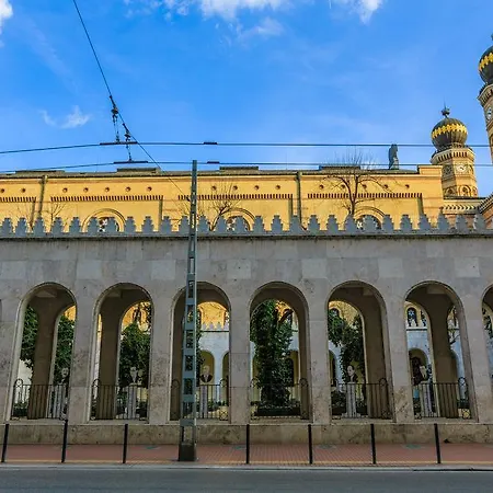 Deak Ferenc Square Fashion Budapest