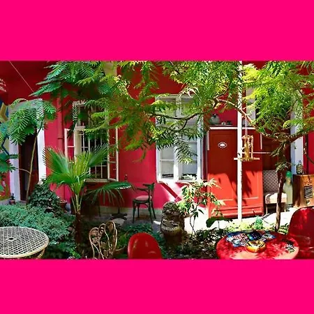 Отель Santico Art And 2*